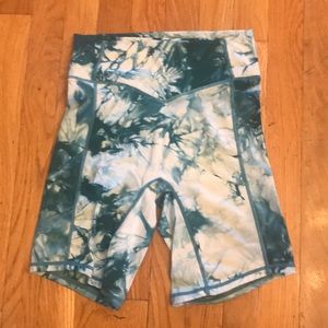 Balance Athletica blue tie dye biker shorts